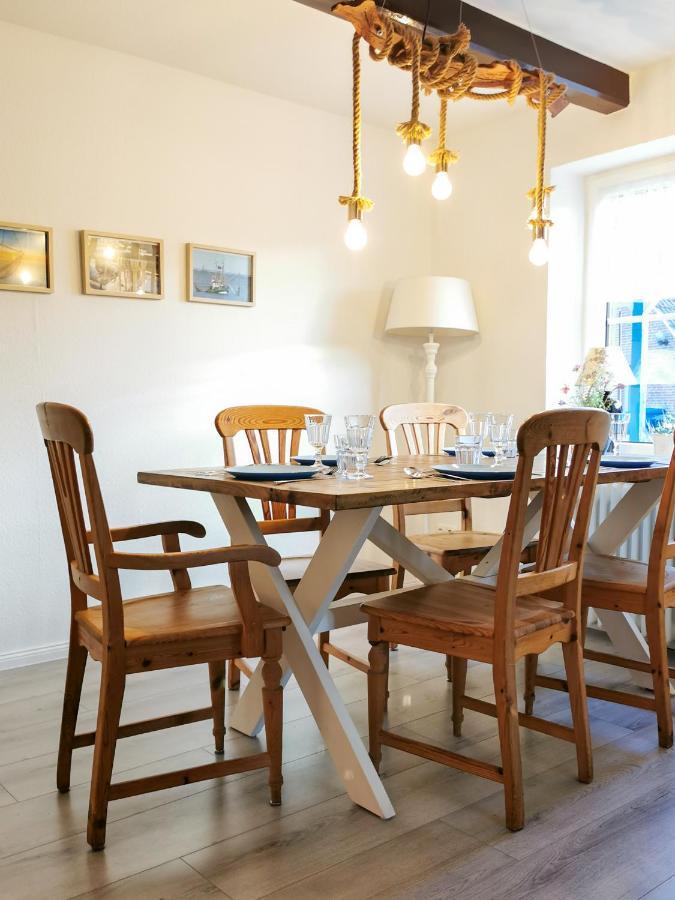 Ferienglueck An Der Nordsee Buche Deine Erdgeschoss-Ferienwohnung Mit Kamin Terrasse Und Eingezaeuntem Garten Fuer Unvergessliche Auszeiten Altfunnixsiel 외부 사진