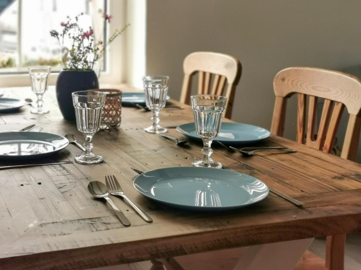 Ferienglueck An Der Nordsee Buche Deine Erdgeschoss-Ferienwohnung Mit Kamin Terrasse Und Eingezaeuntem Garten Fuer Unvergessliche Auszeiten Altfunnixsiel 외부 사진