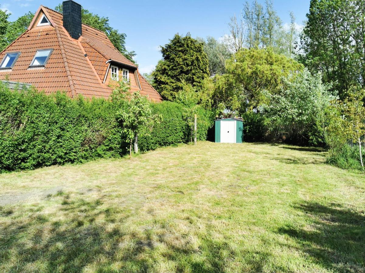 Ferienglueck An Der Nordsee Buche Deine Erdgeschoss-Ferienwohnung Mit Kamin Terrasse Und Eingezaeuntem Garten Fuer Unvergessliche Auszeiten Altfunnixsiel 외부 사진